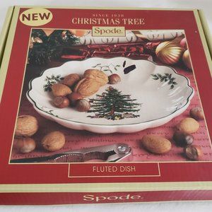 Spode Christmas Tree 8" Fluted Dish